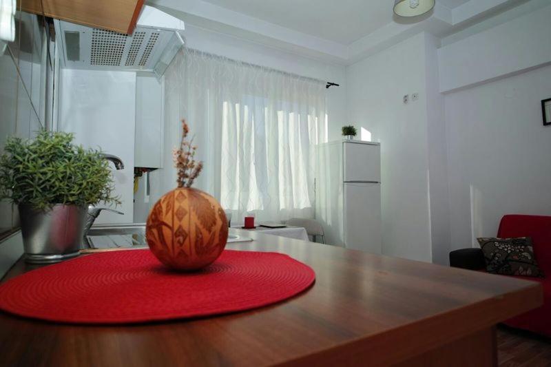 Luxury Apartament Apartment Bucharest Exterior photo