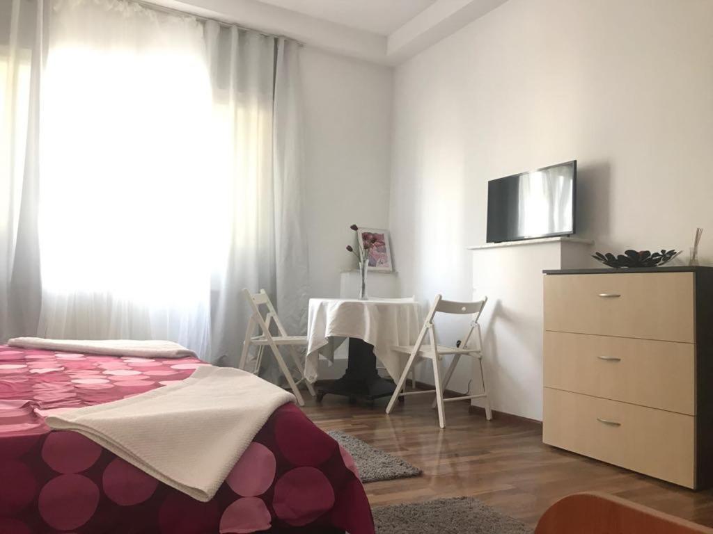 Luxury Apartament Apartment Bucharest Exterior photo